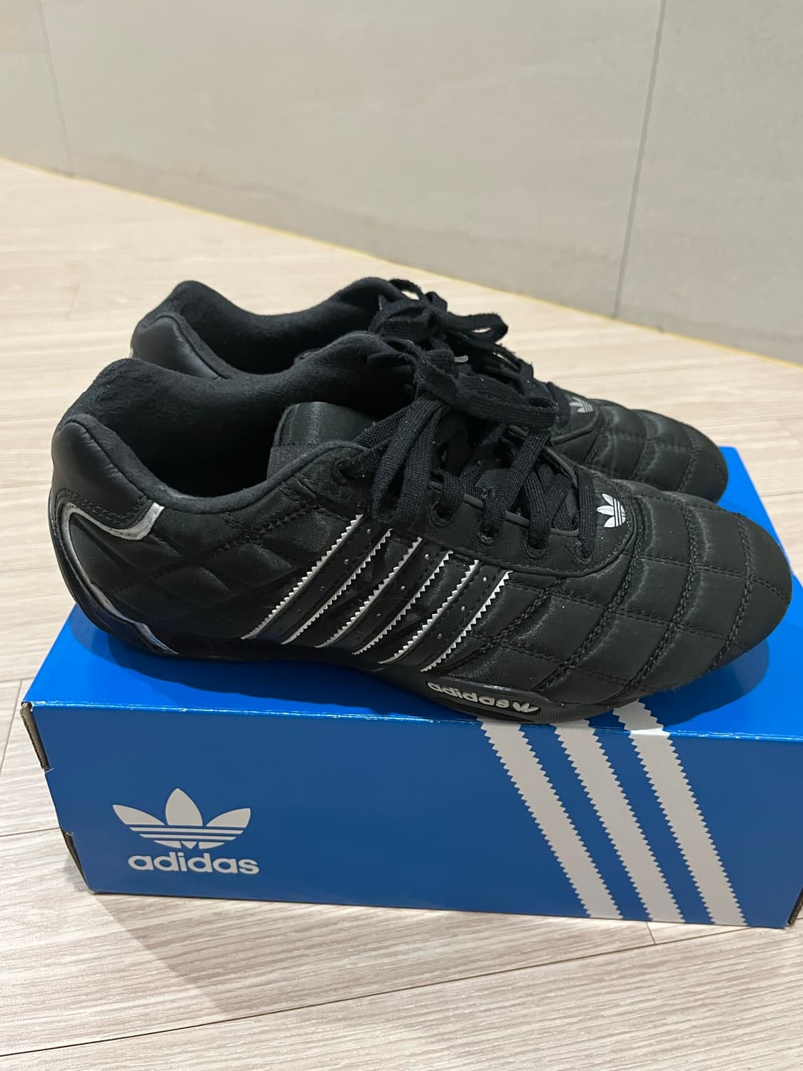 (W) 아디다스 아디레이서 로우 코어 블랙 실버 메탈릭 230 상품이미지5