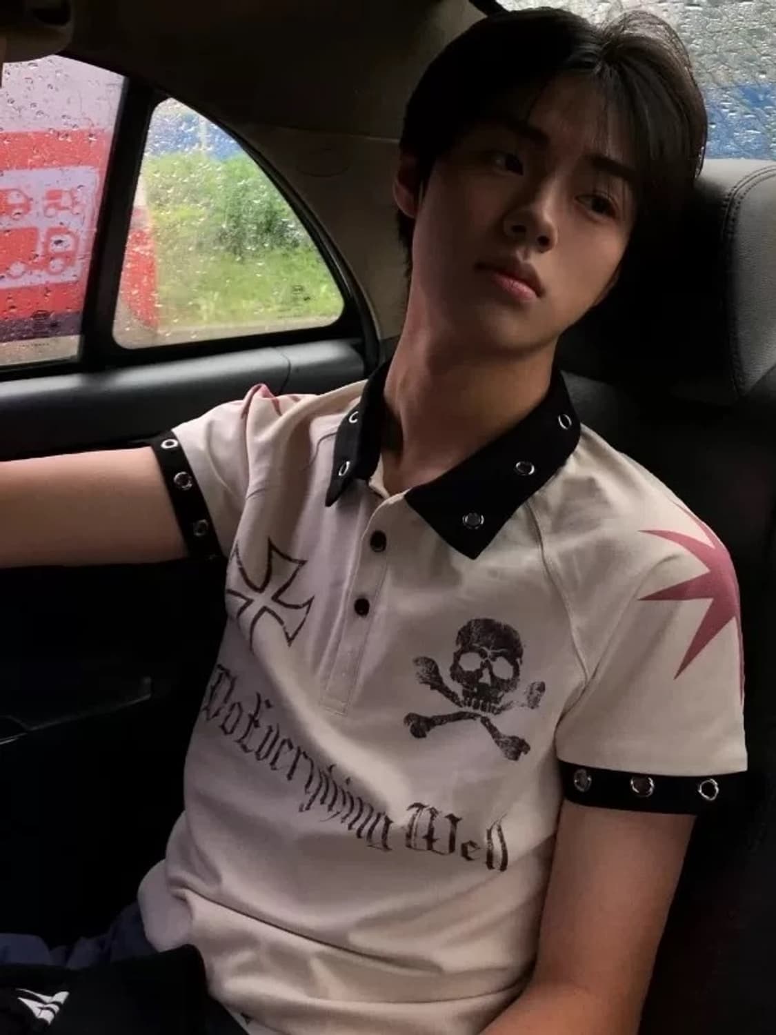 Vintage mood 오피움 스타일 반팔티 상품이미지4