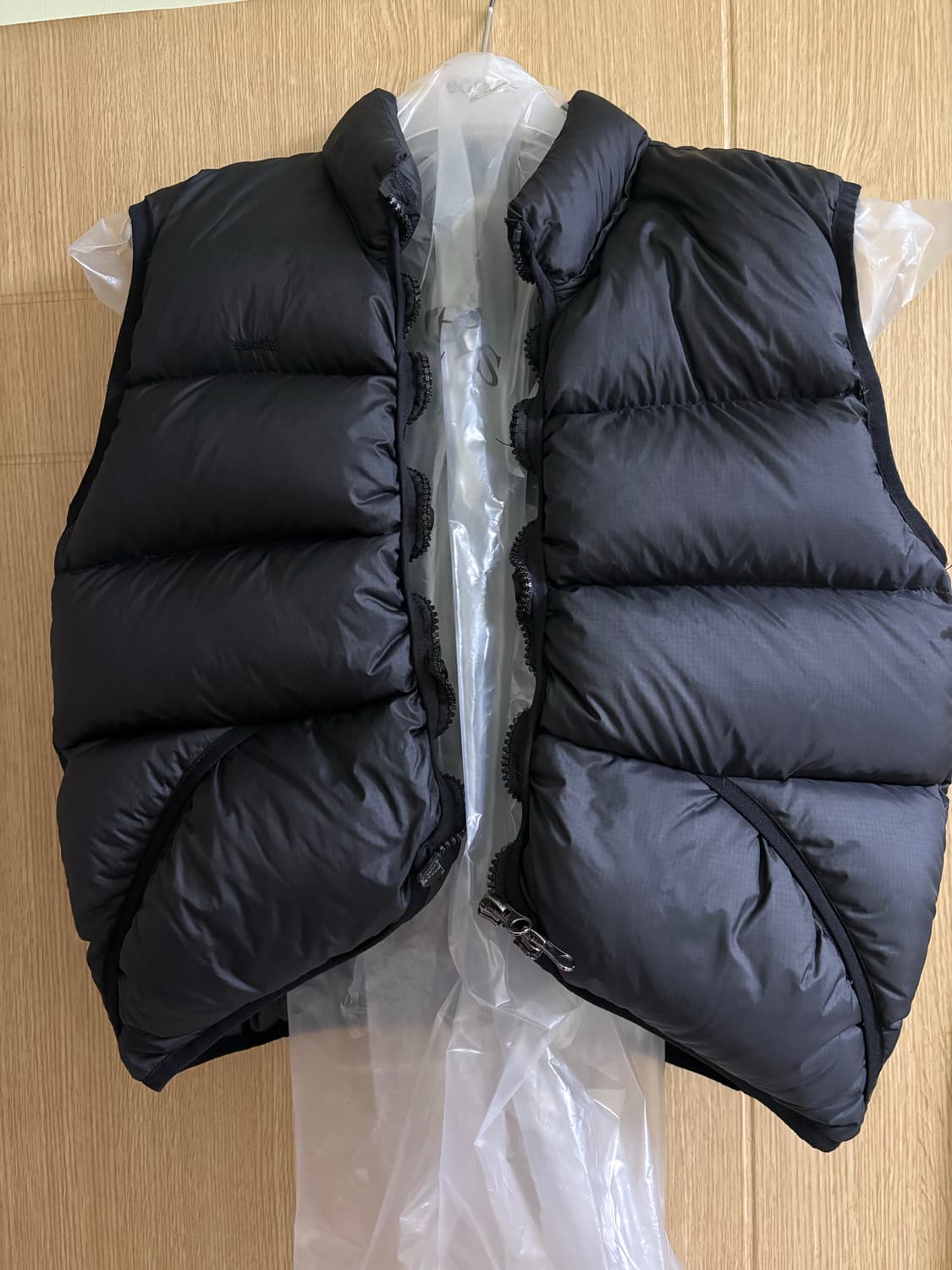 eonts 에옹쓰 패딩 padding vest 패딩조끼 1사이즈 상품이미지2