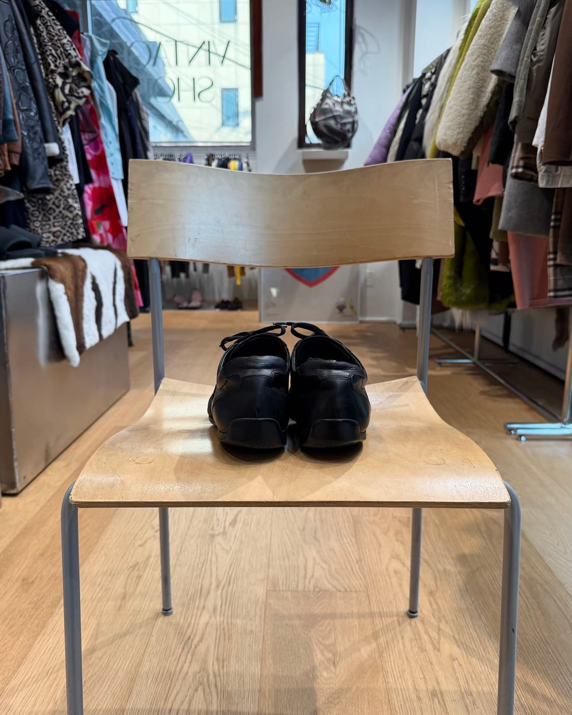 프라다 블랙 레더 스니커즈  상품이미지5