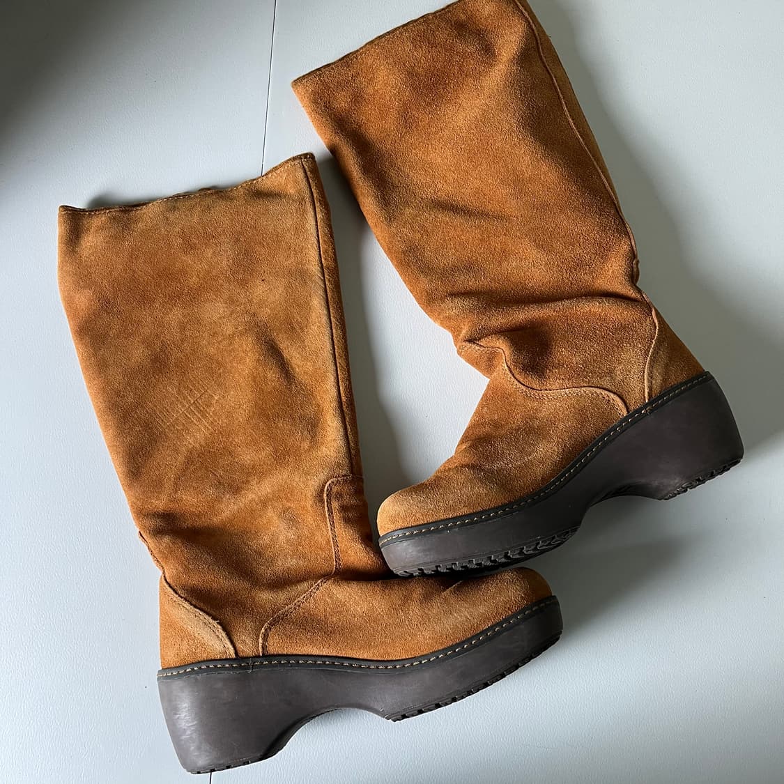 [Crocs] 크록스 스웨이드 롱부츠 상품이미지2