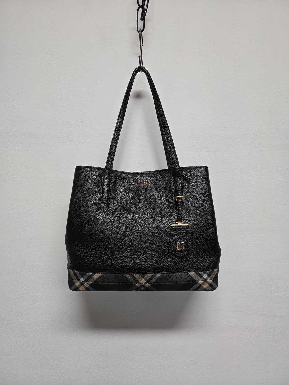 닥스 가죽 체크배색 로고 참장식 3단 숄더백 상품이미지1