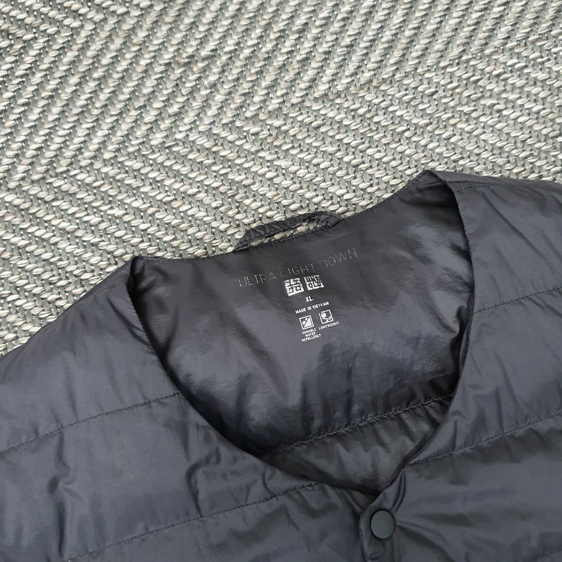 유니클로 오리털 경량패딩 남자105 상품이미지2