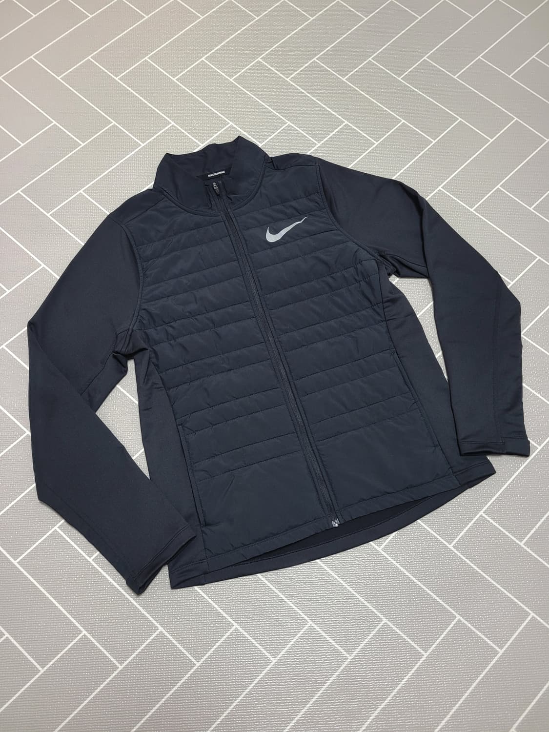 나이키 에센셜 러닝 필드 집업 자켓 L 상품이미지1