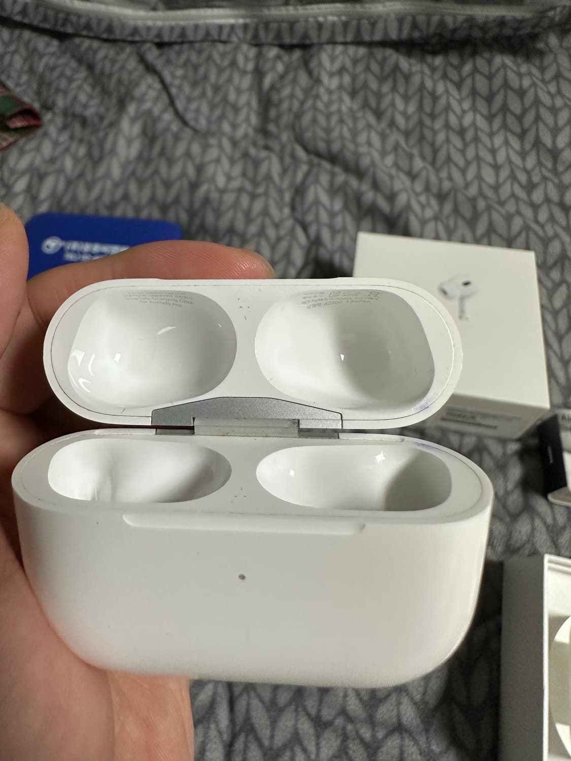 에어팟 프로 2세대 (8핀) + 아즈라 크리스탈 이어팁 포함 상품이미지8