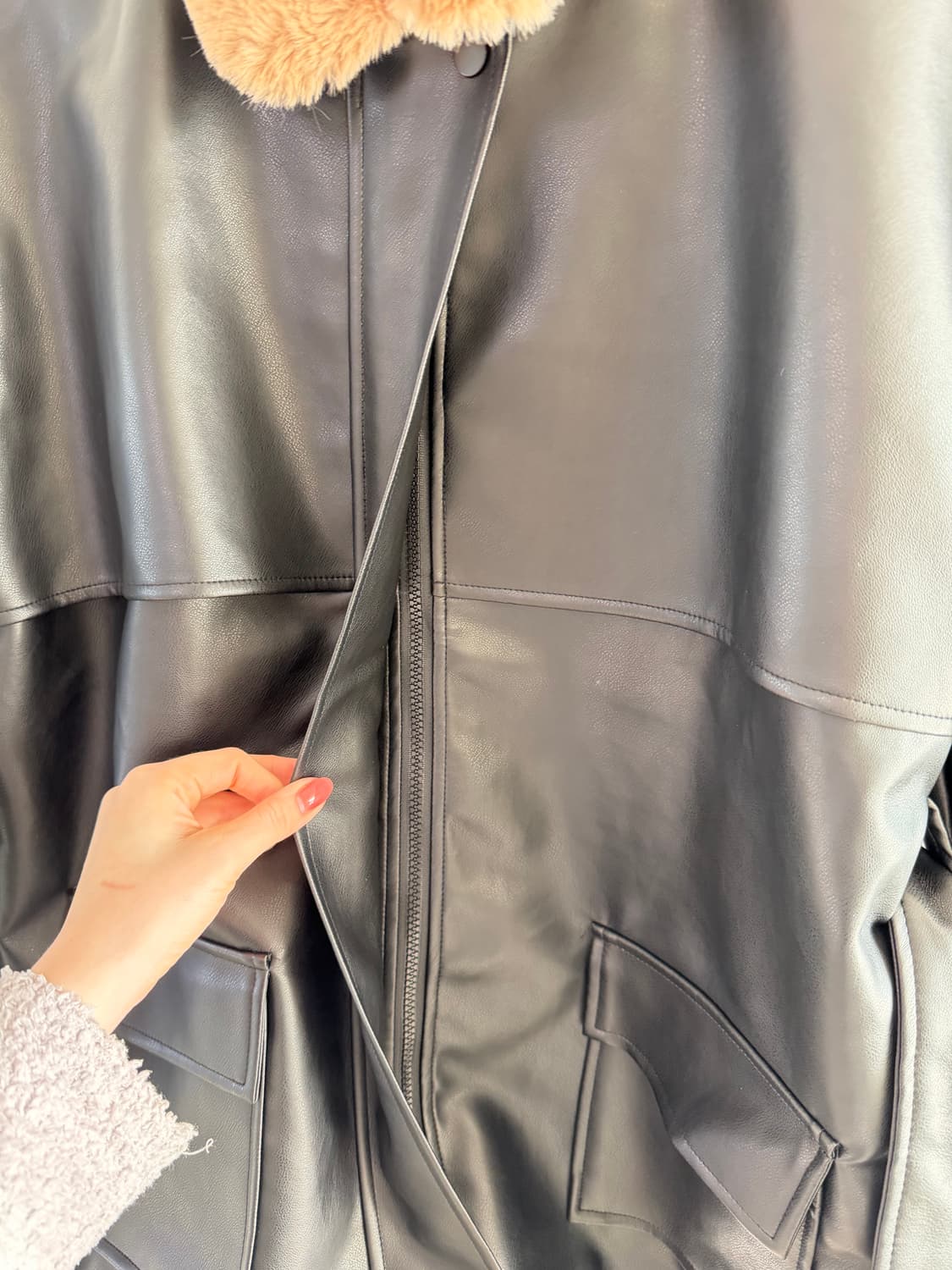 새상품 DAZY 데이지 인조가죽 퍼 자켓 상품이미지9