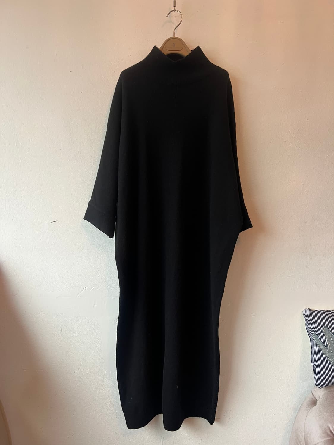 코스 COS 여성 블랙 터틀넥니트원피스 롱원피스 상품이미지2