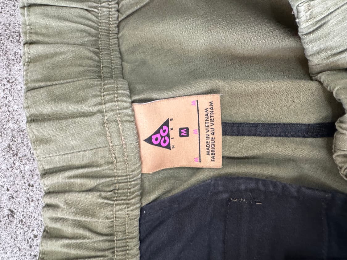 acg 카키 팬츠 판매합니다. 상품이미지3