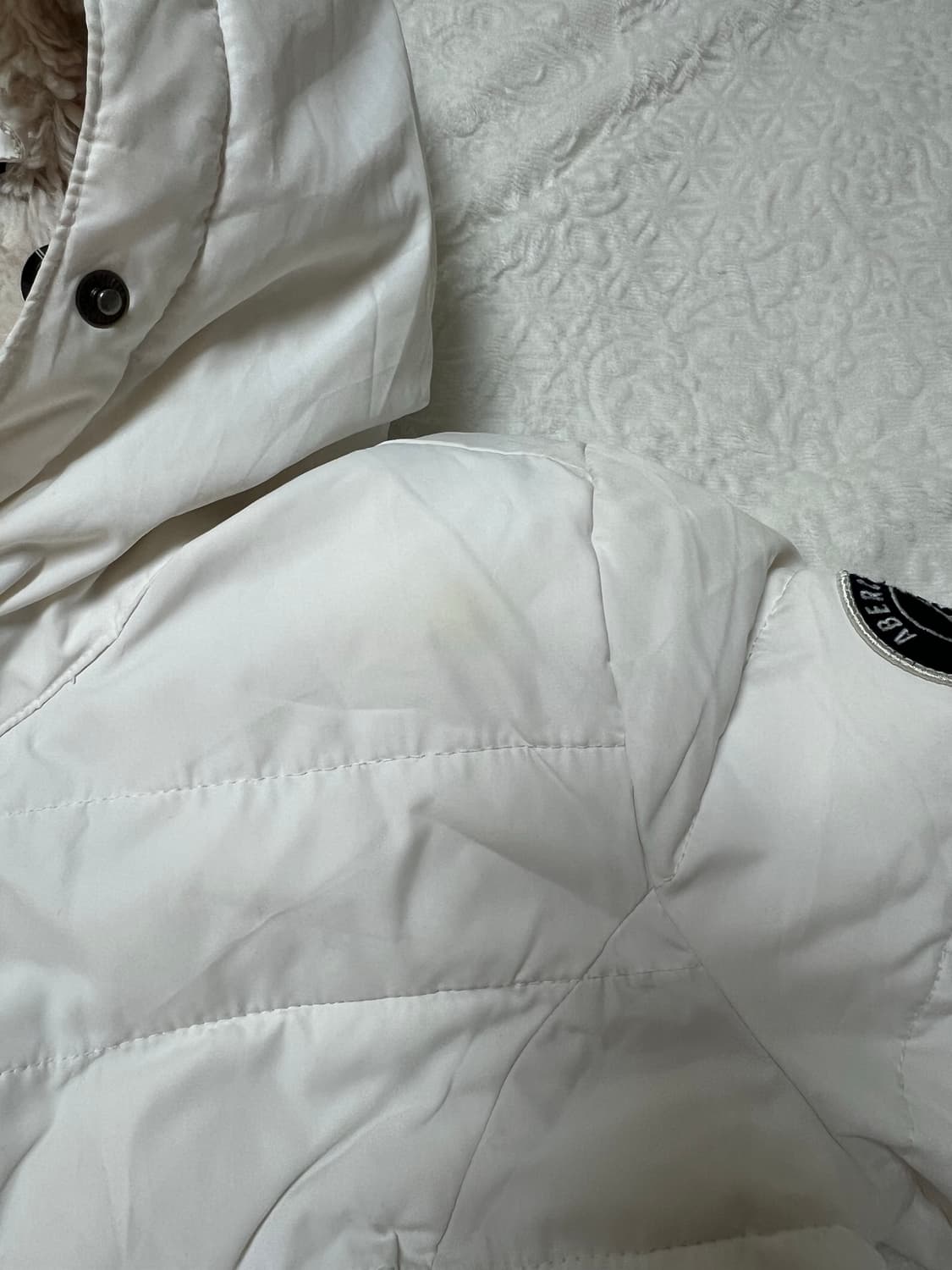 아베크롬비 화이트 퍼 패딩 상품이미지5