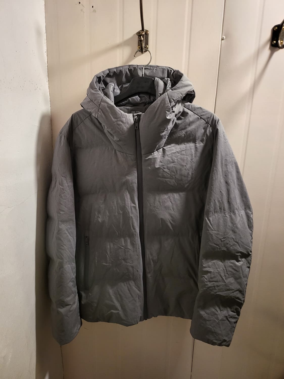 유니클로 다운 후드패딩 상품이미지1