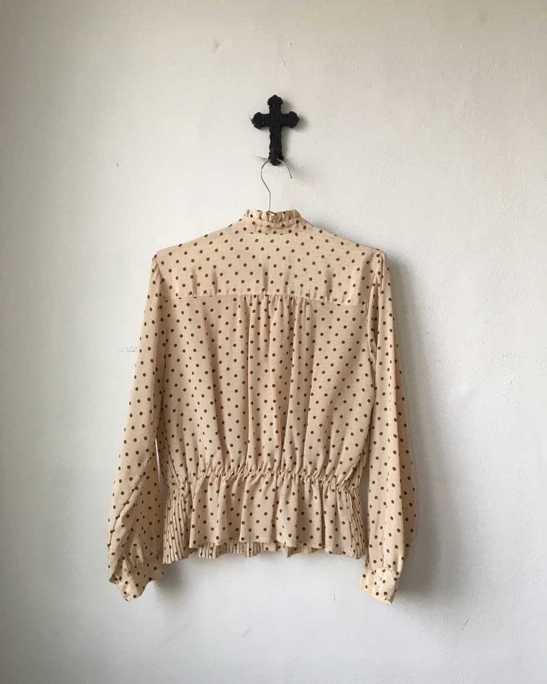 Dot pattern pleats blouse 상품이미지3