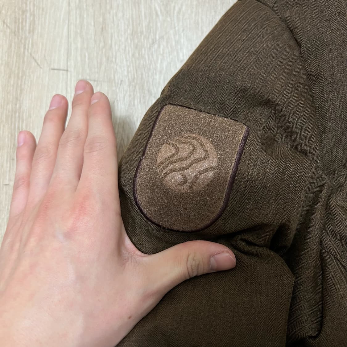 디스커버리 여성 라쿤퍼 후드 덕다운 롱패딩 M/95  상품이미지4