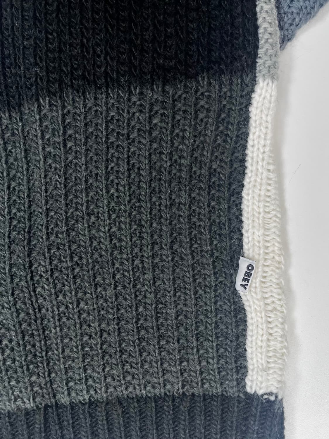 오베이 올리버 패치워크 스웨터 상품이미지4