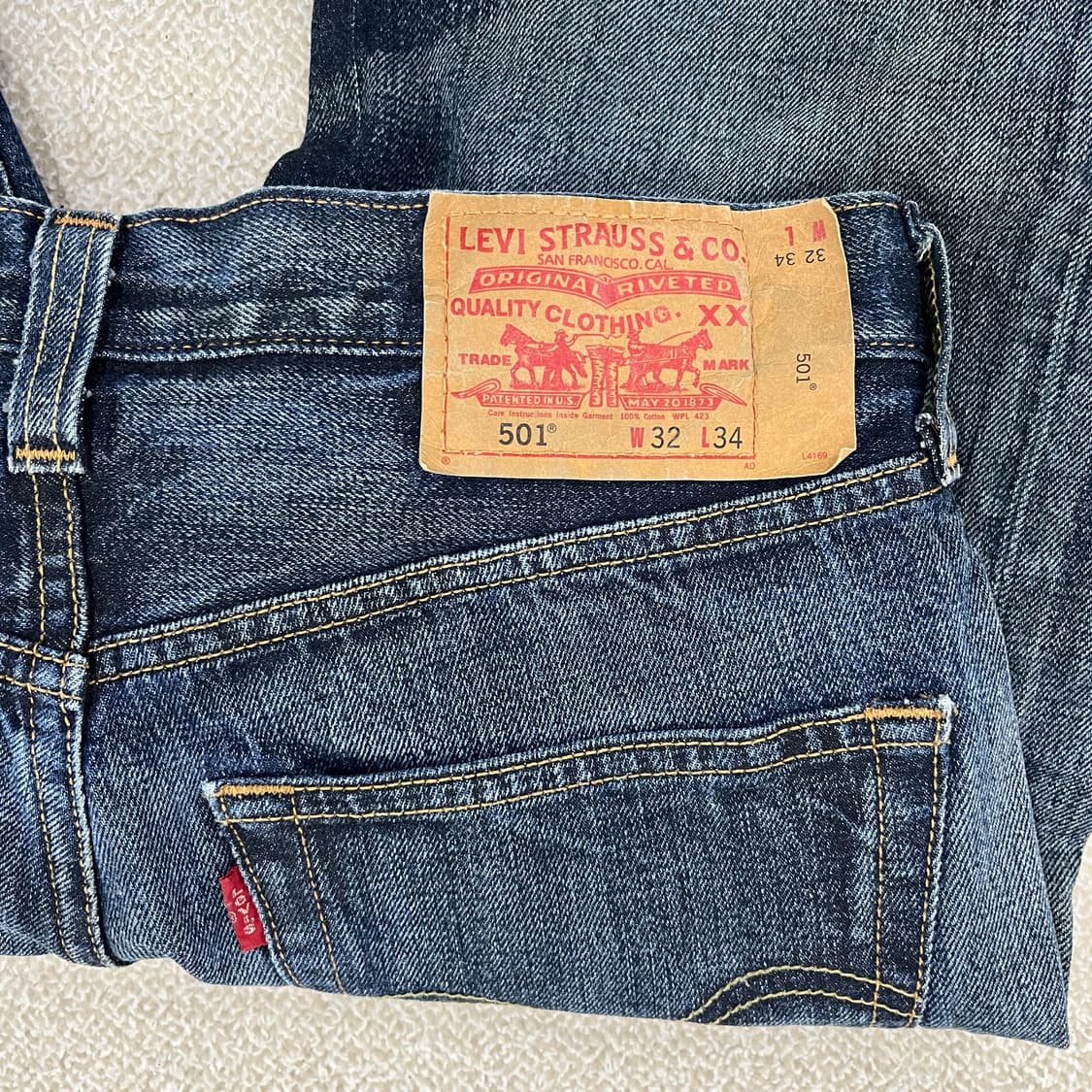 [32] 리바이스 501 오리지널핏 데님 청바지 0108M1 상품이미지3