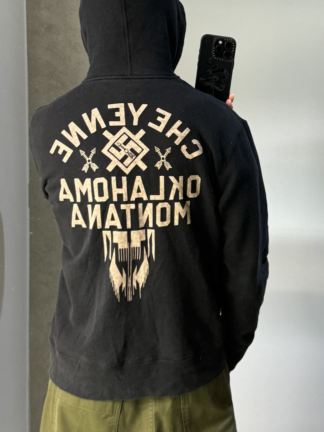 건즈 바이 네이비블루 네이티브 크로스 애로우 후드집업 상품이미지2