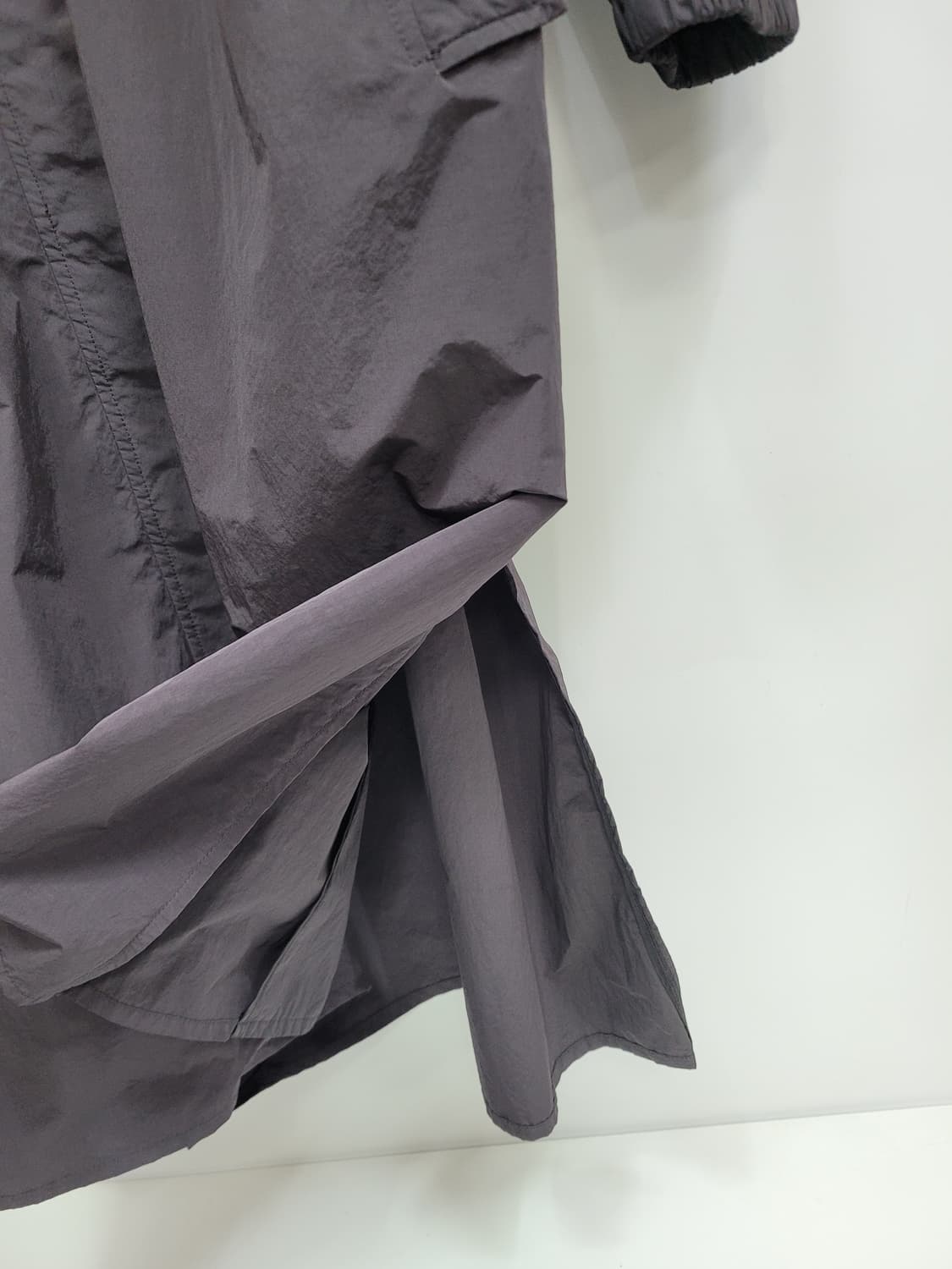 VOV 22SS 보브 트렌치 코트 / 여 66 (85-97-165) 차콜 상품이미지4