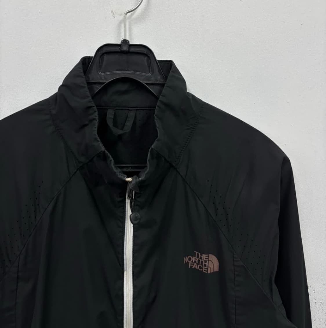 노스페이스 윈드브레이커  상품이미지2