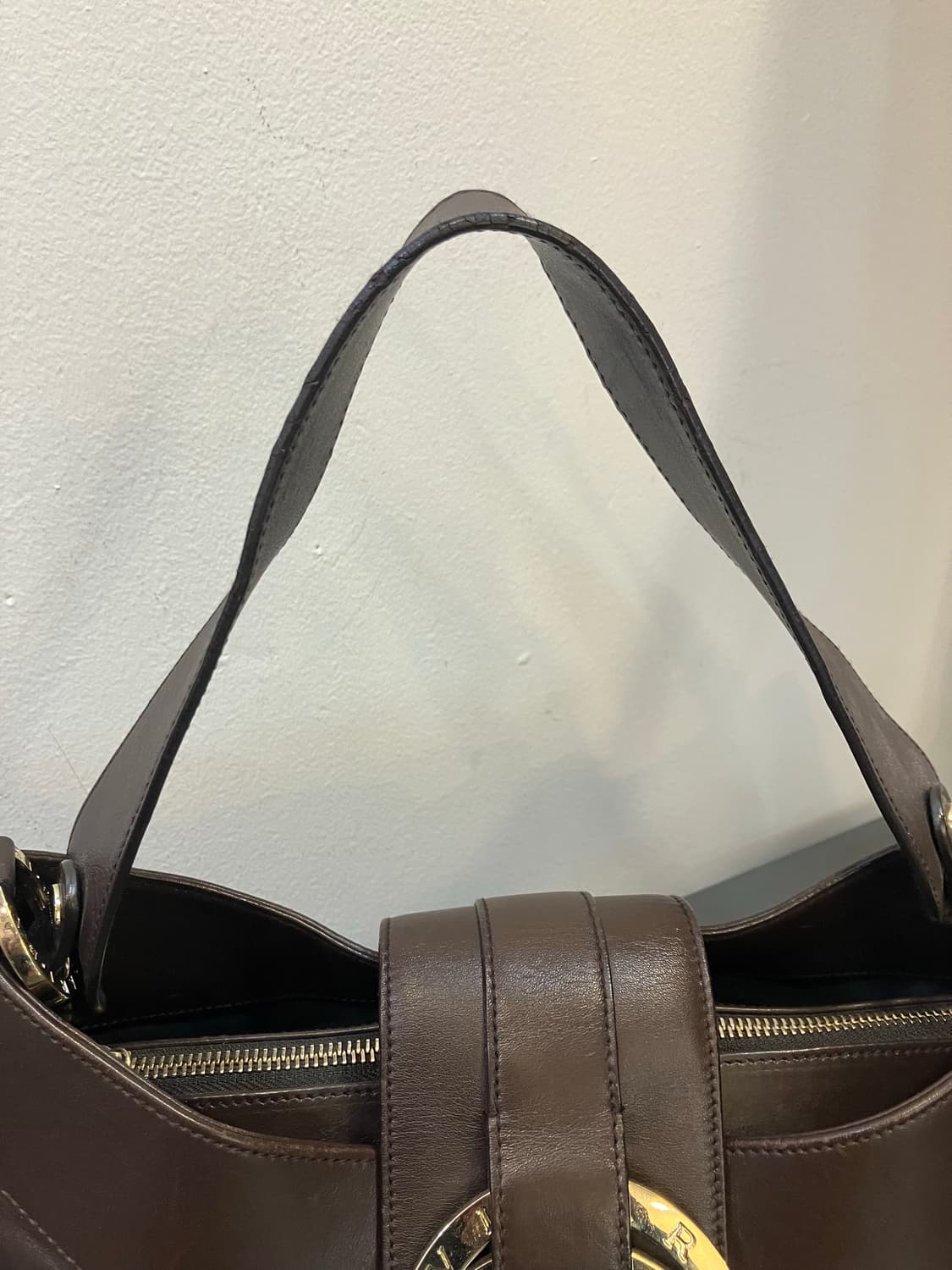 불가리 찬드라 숄더백  상품이미지10