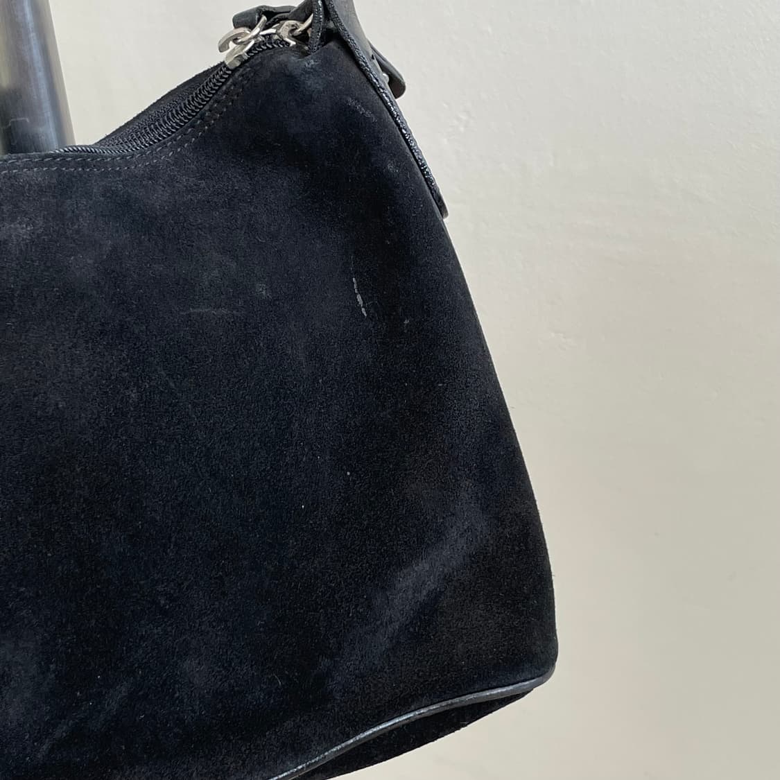 VINTAGE Suede shoulder bag 상품이미지5