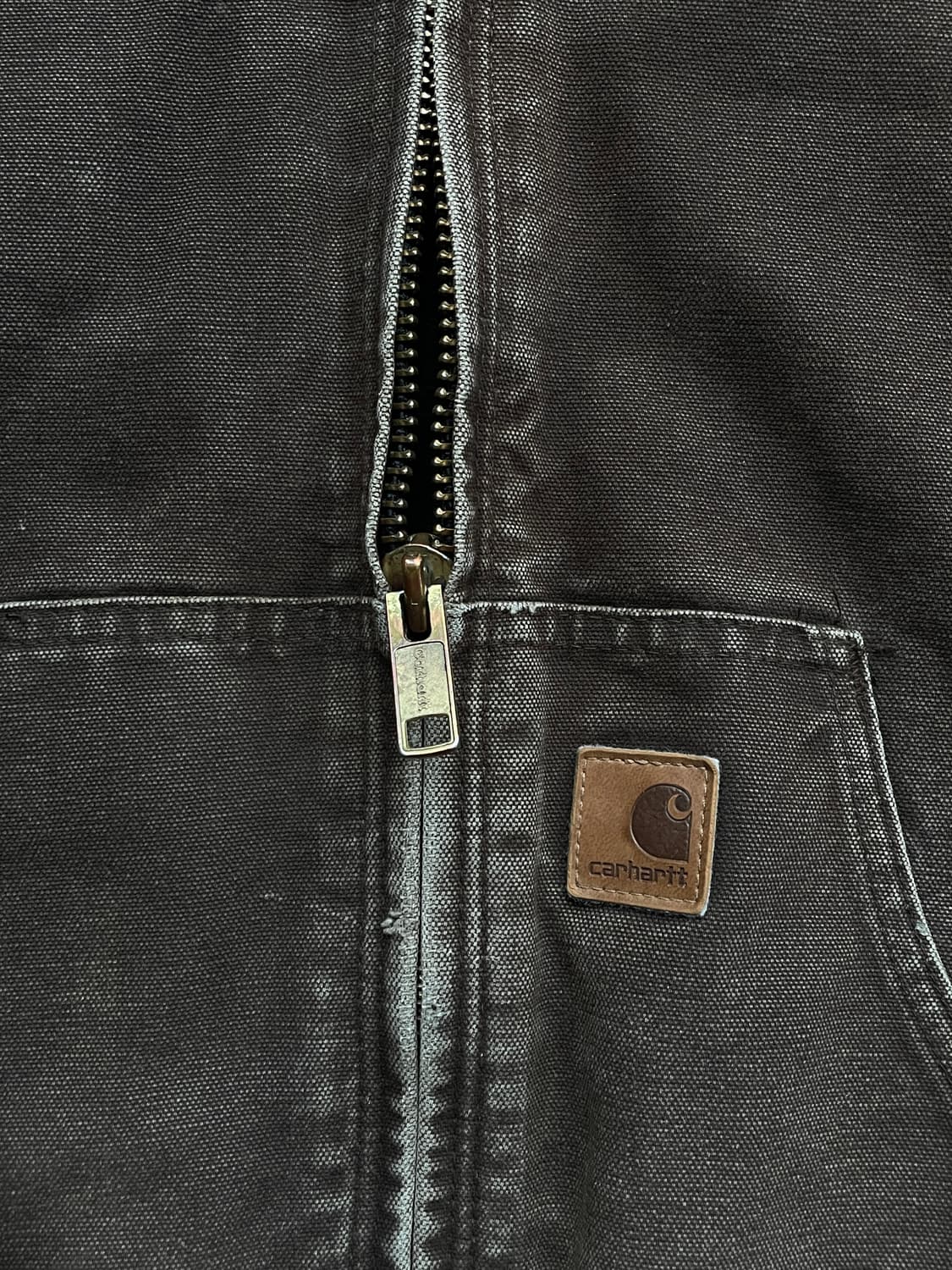 칼하트 j130 DKB 다크 브라운 액티브 자켓 샌드스톤 상품이미지4