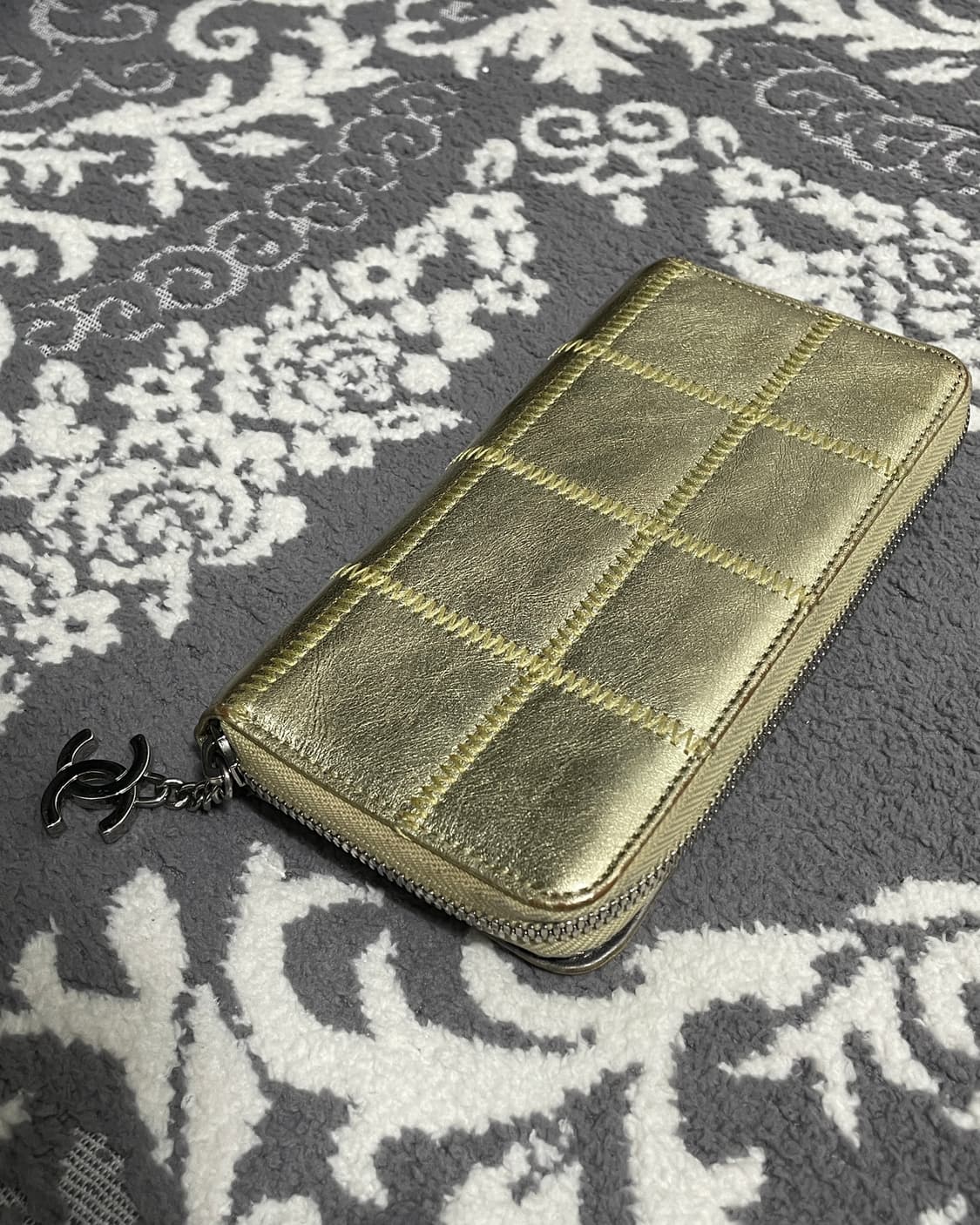 Chanel Gold Zip Wallet 상품이미지5