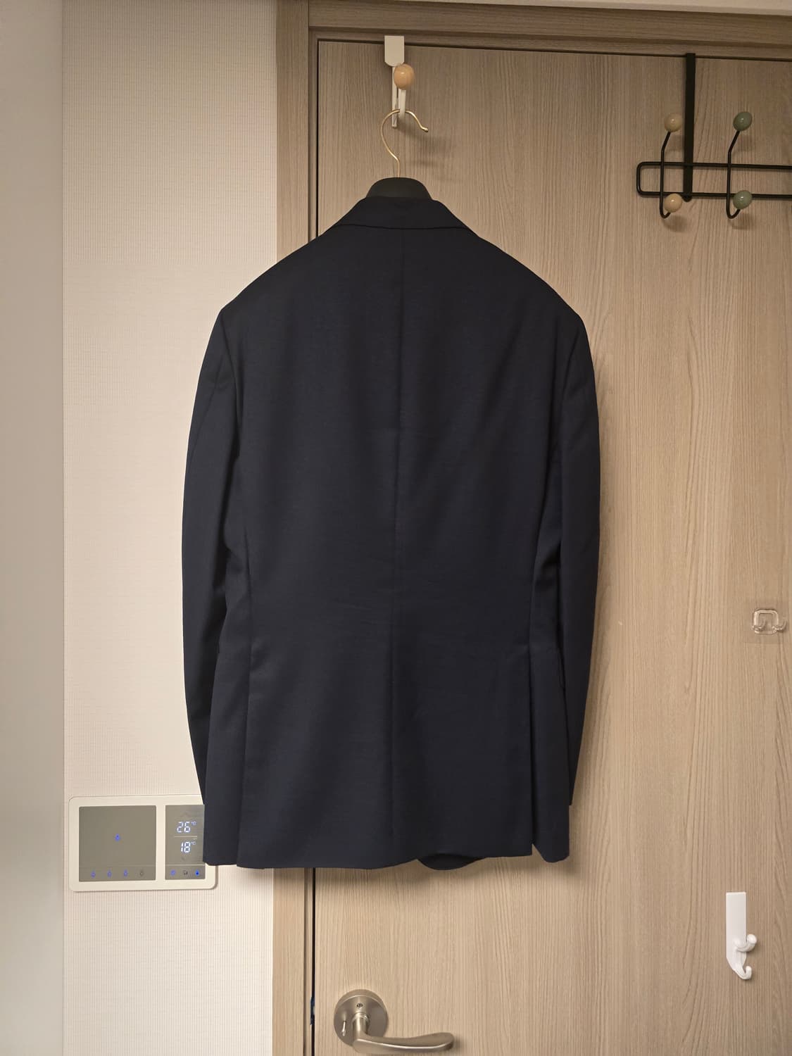 캠브리지멤버스 까노니코 원단 다크네이비 정장 상품이미지2