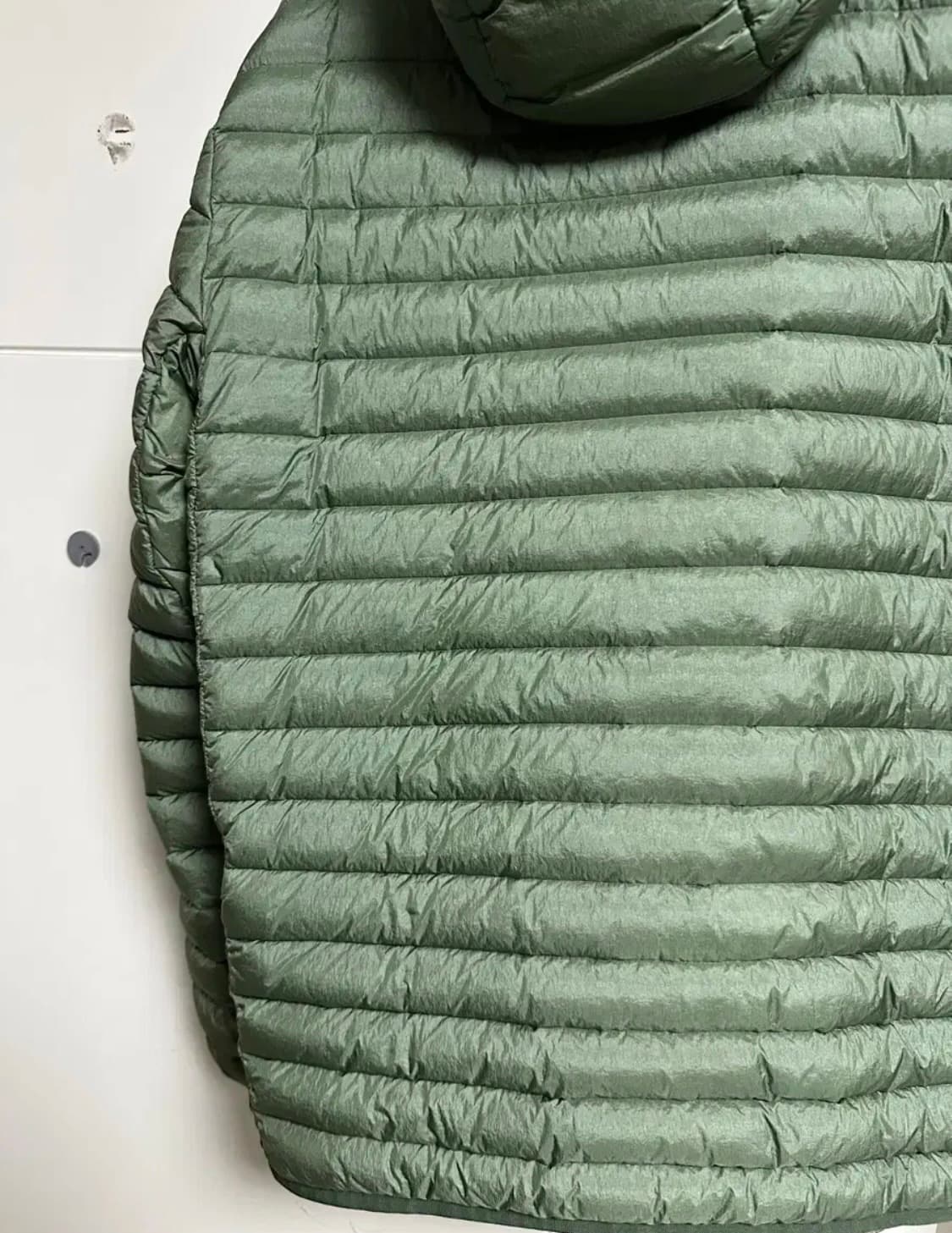 [XL]22FW 스톤아일랜드 카키 경량패딩 상품이미지6
