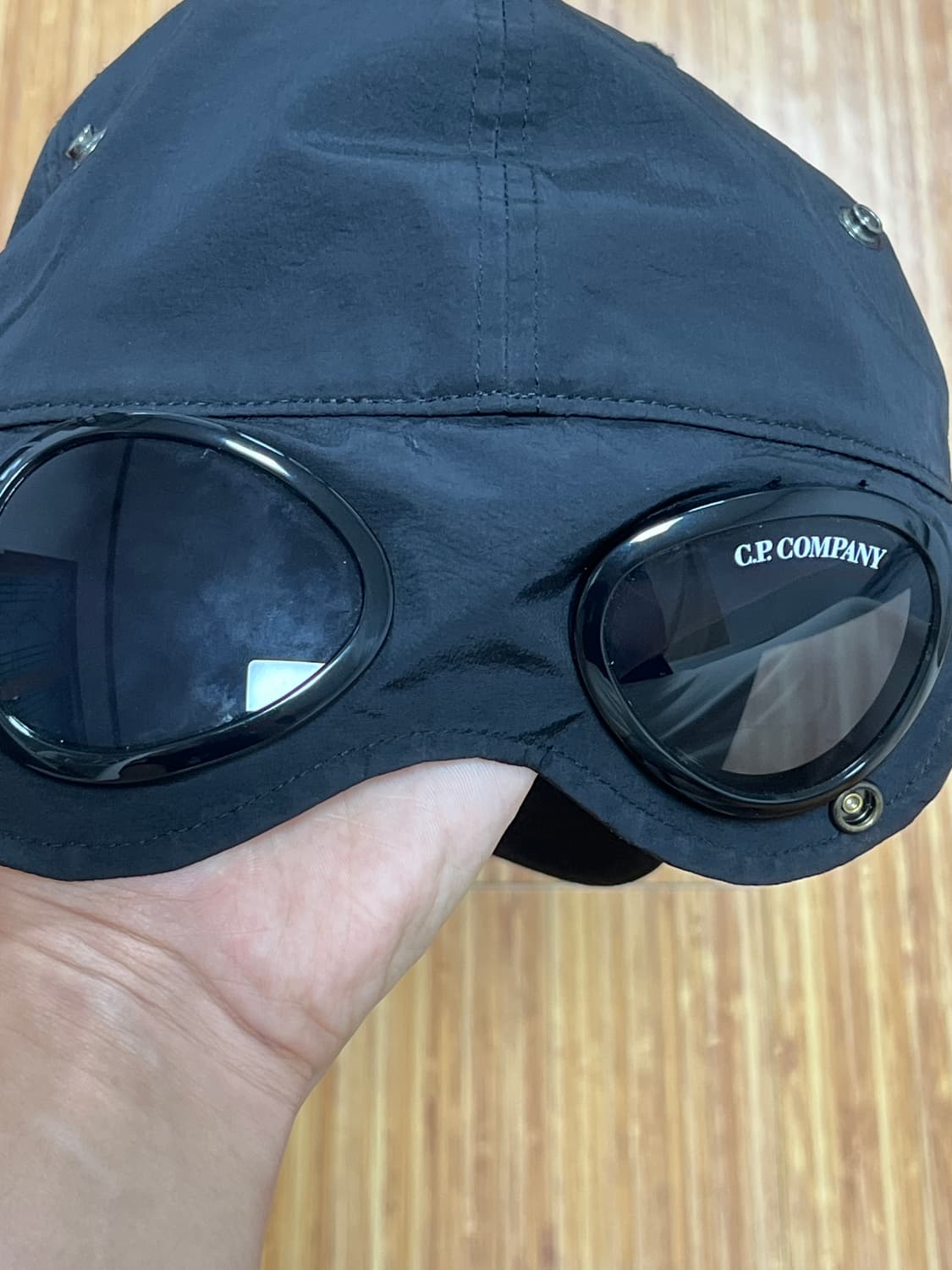 Cp컴퍼니 고글캡 xl팝니다. 상품이미지2