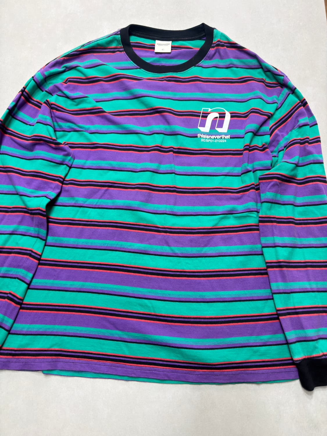 급처 디네댓 스트라이프 긴팔 티셔츠 L 판매 상품이미지2