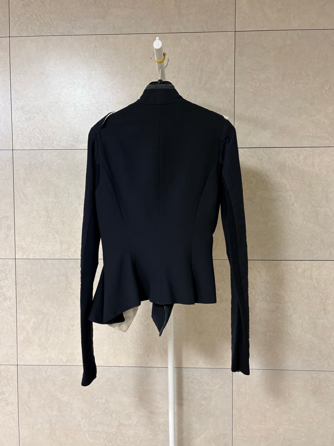 릭오웬스 06FW 사선 펜싱 자켓 상품이미지5
