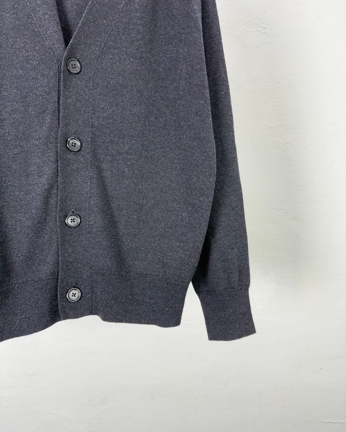 마가렛호웰 차콜 메리노 울 하이 브이넥 니트 가디건 상품이미지5
