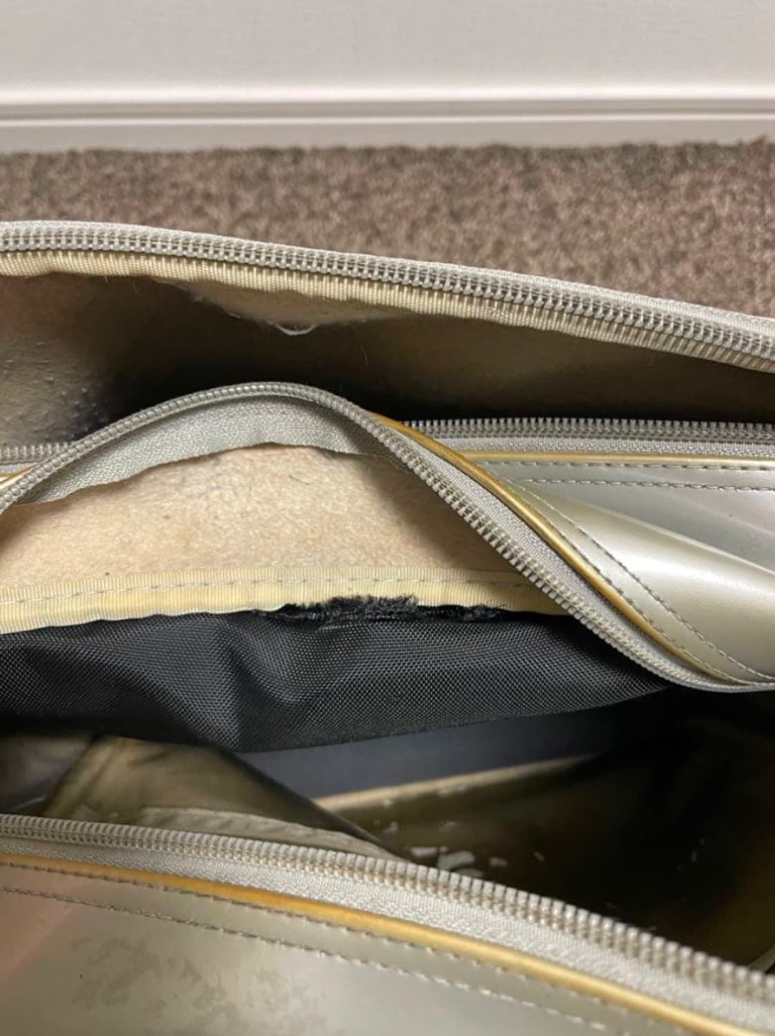 베이프 크로스백  상품이미지4