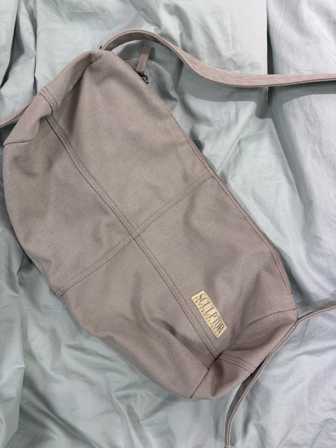 스컬프터 가방 크로스백 그레이 상품이미지1