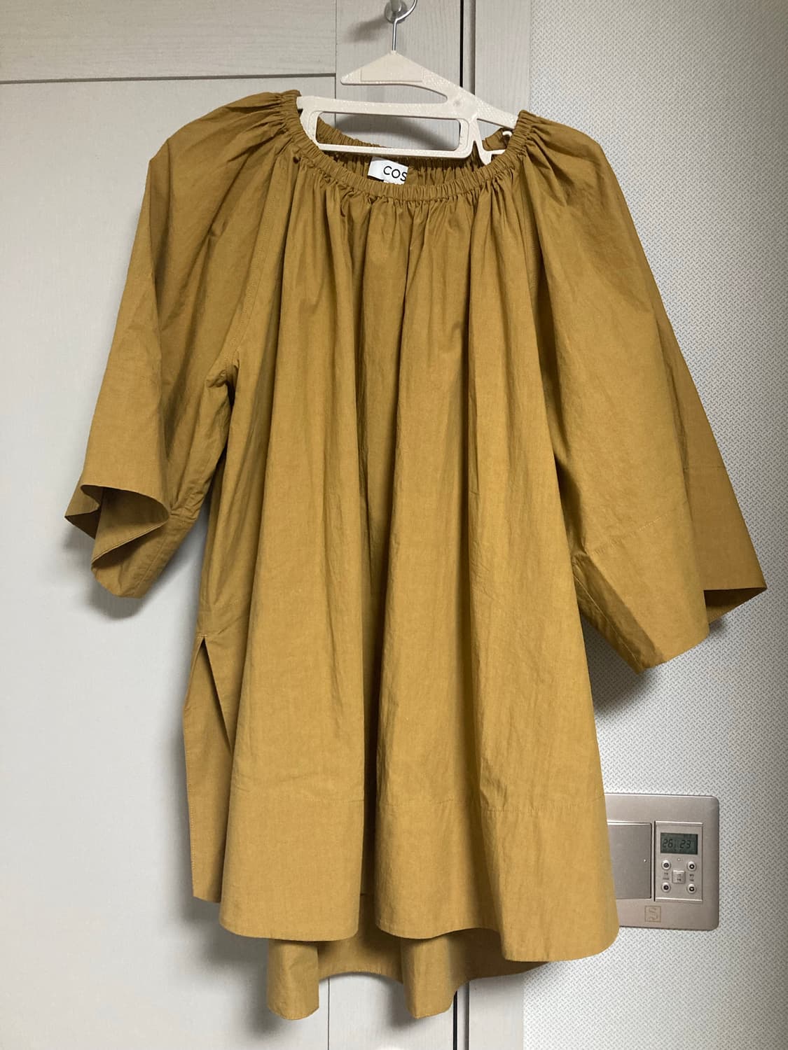 코스 개더드 쇼트 슬리브 블라우스 38 상품이미지2