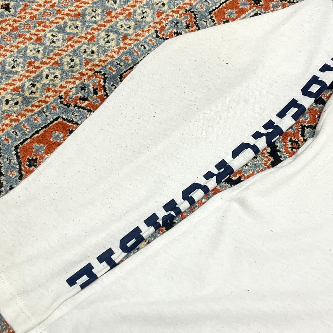 아베크롬비 사이드로고 화이트 긴팔티셔츠 남성XL  상품이미지4