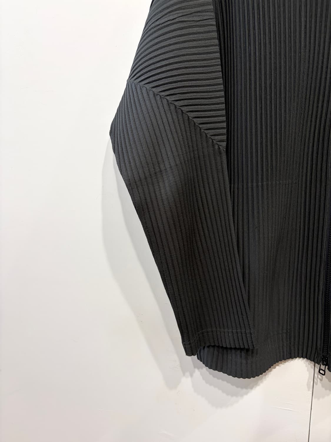 이세이미야케 옴므 플리세 자켓 상품이미지3