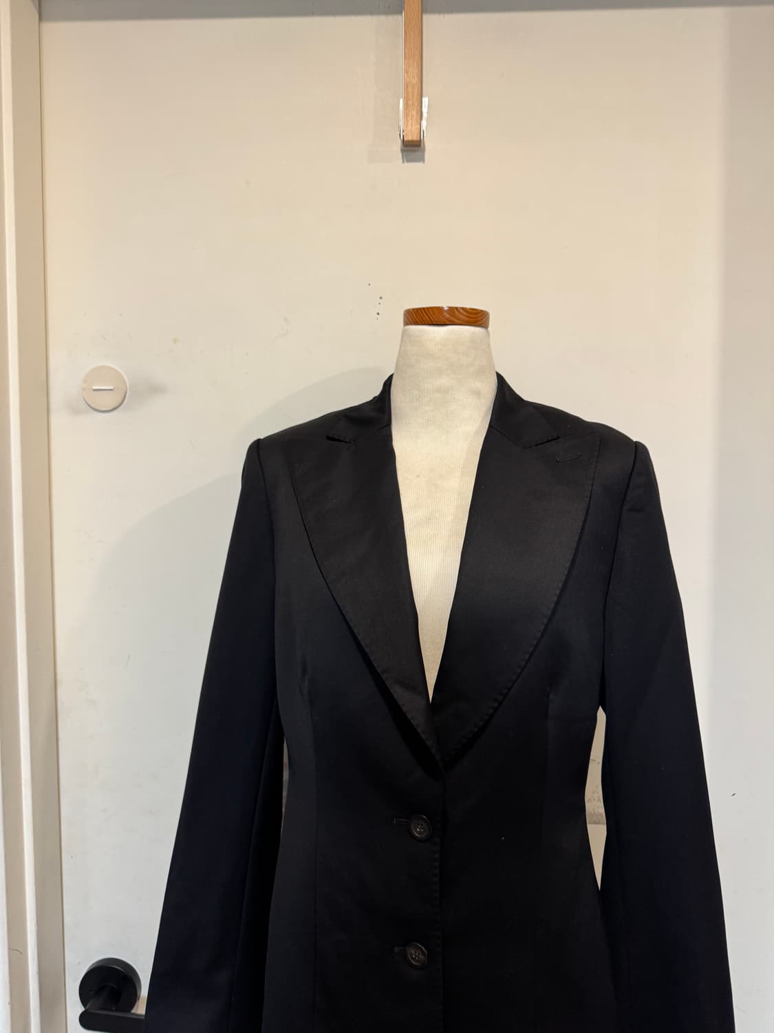 구찌 여성 블랙 자켓  상품이미지3