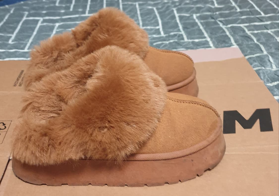 행텐 어그 플랫폼 양털 슬리퍼( 230~235) 상품이미지2