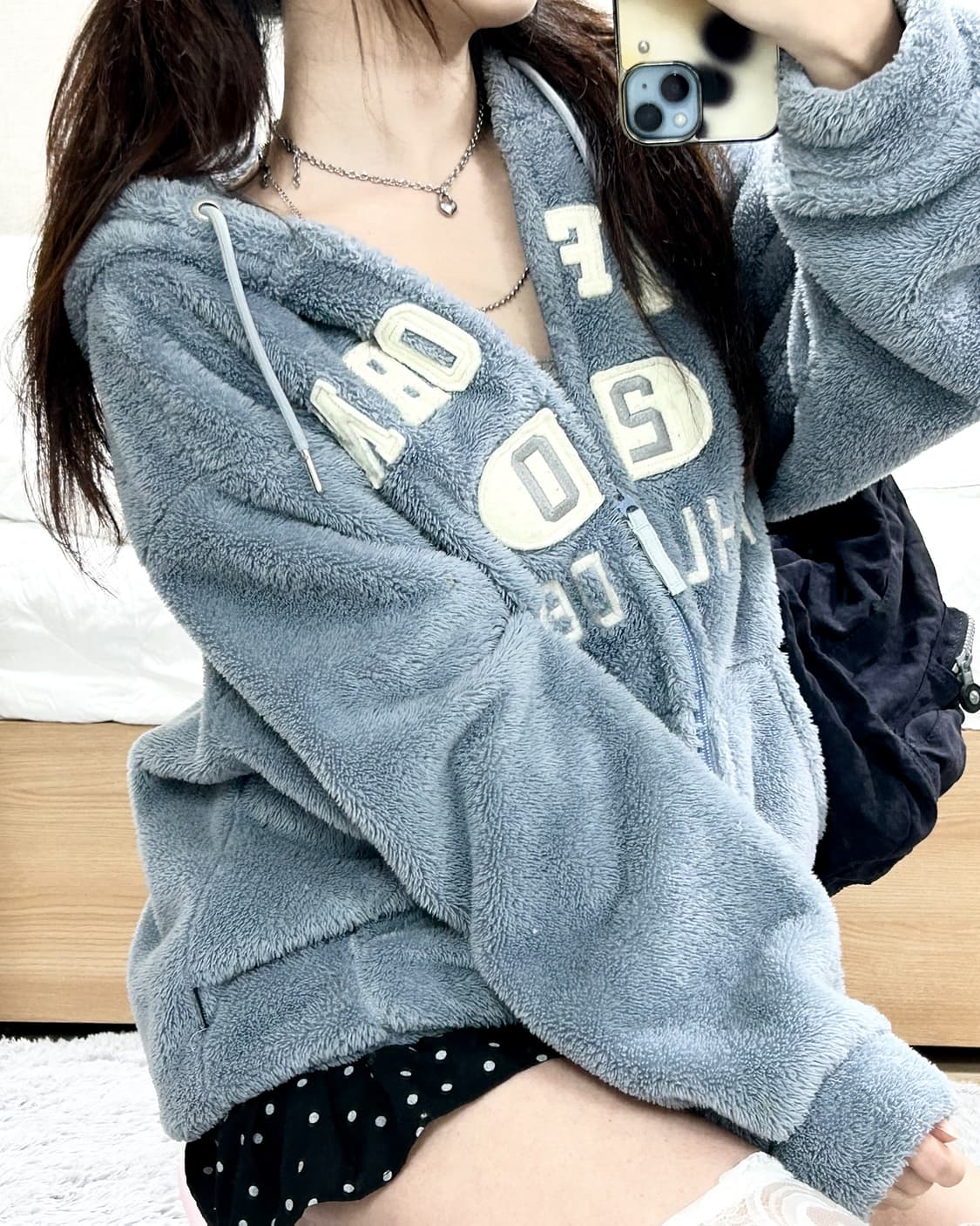 후아유 빅로고 블루 후리스 상품이미지1