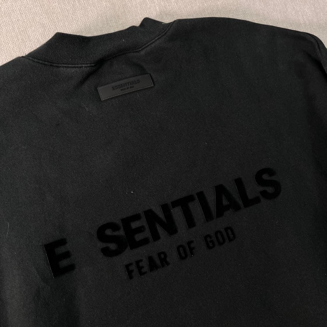 100 피오갓 에센셜 백로고 맨투맨 상품이미지5