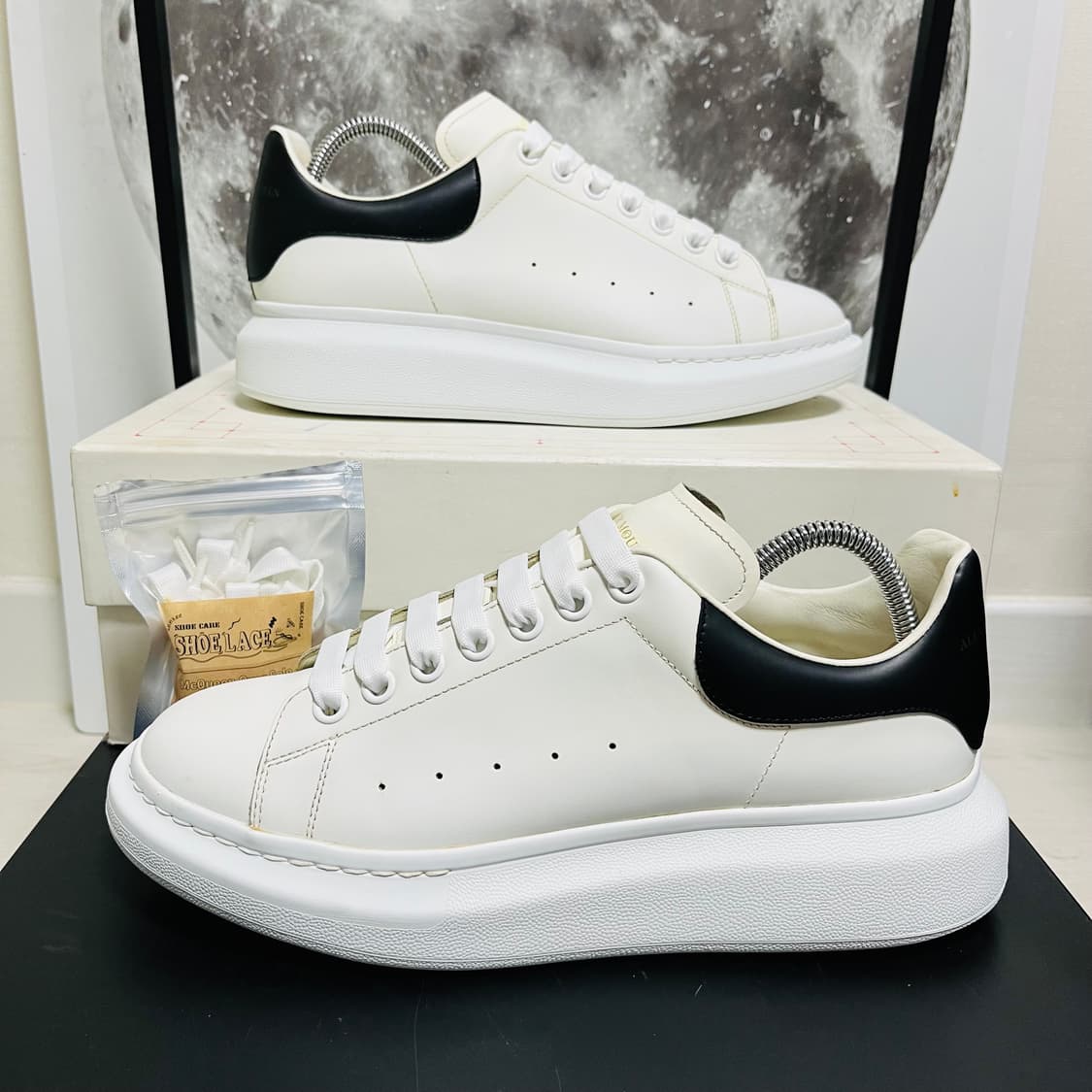 정품 42) 알렉산더 맥퀸 오버솔 스니커즈 270~275 상품이미지1