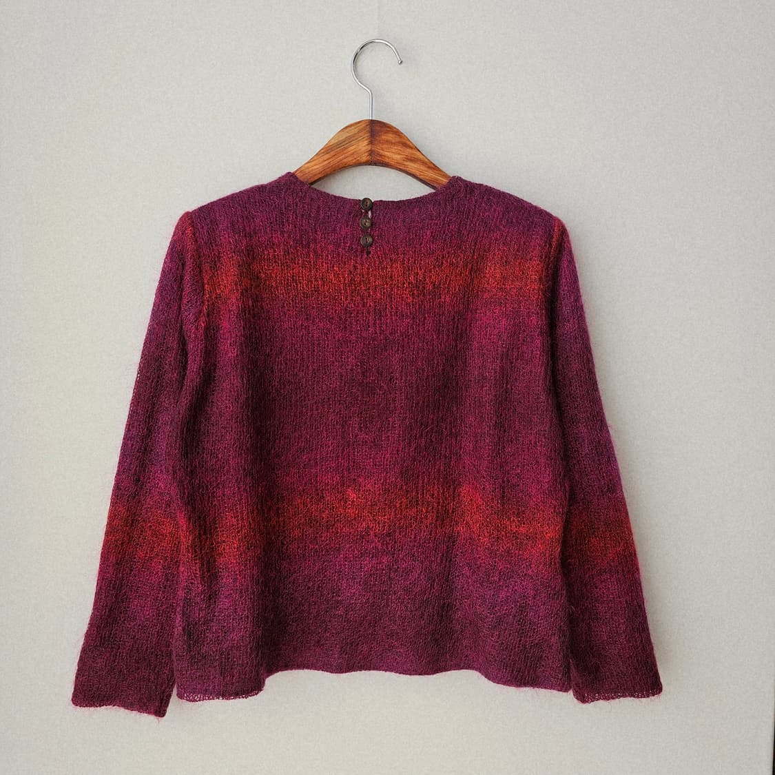 딥퍼플 그라데이션 모헤어 블렌드 니트 상품이미지4