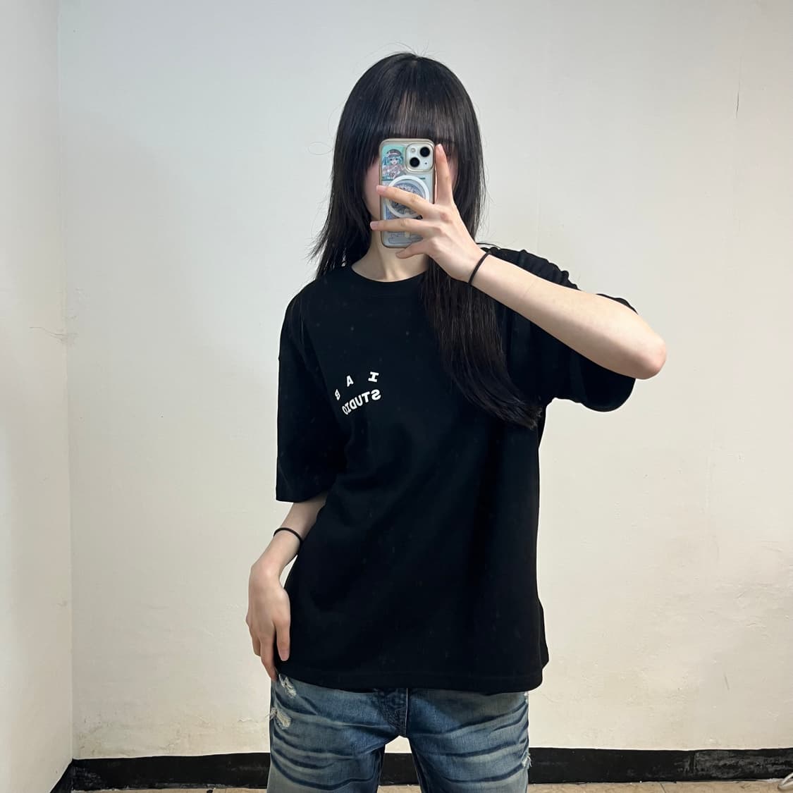 IAB Studio black t-shirt 상품이미지1