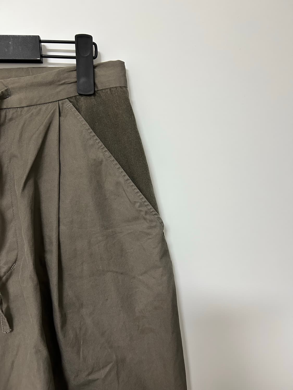  999휴머니티 옴 이지 팬츠 올리브 상품이미지2