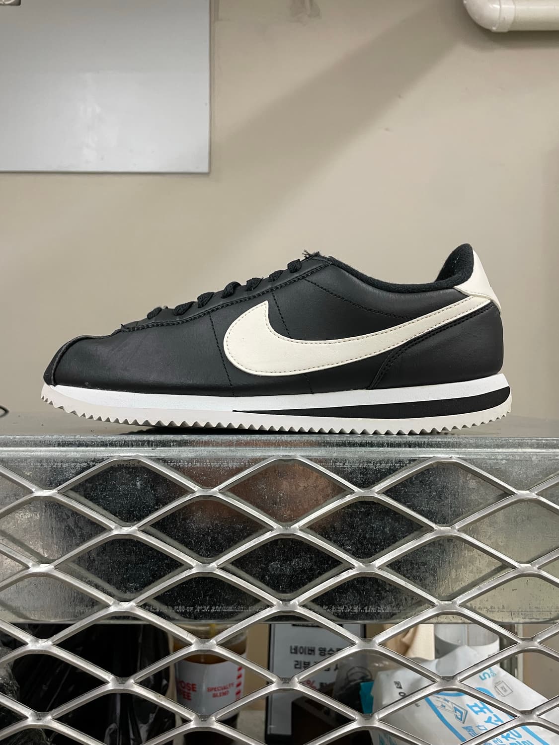 나이키 코르테즈 베이직 블랙 화이트 265 (gr-4475) 상품이미지1