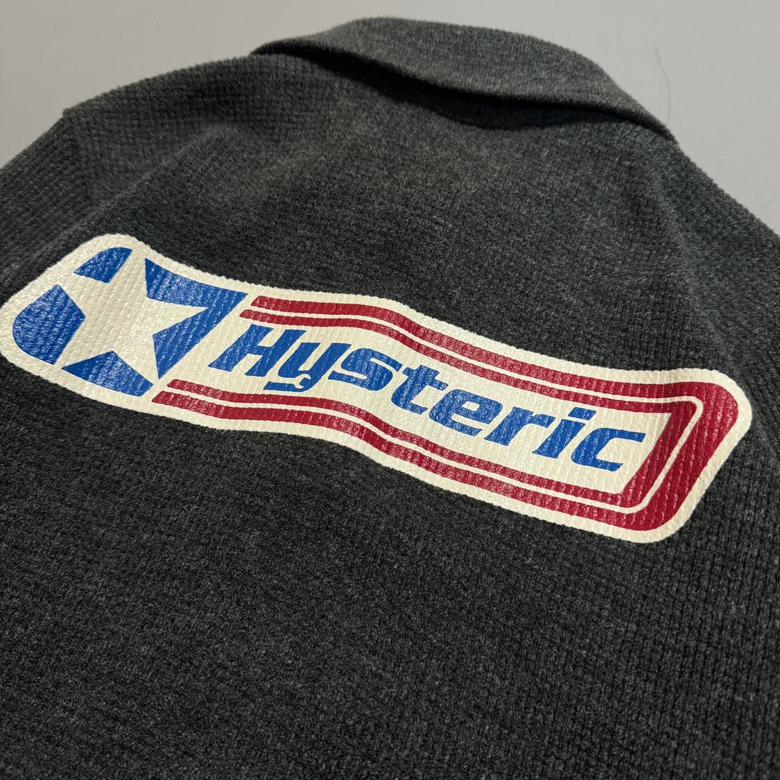 히스테릭글래머 차콜컬러 헤럴딕쉴드 양면 프린팅 아크릴 울 혼방 니트 자켓 상품이미지7