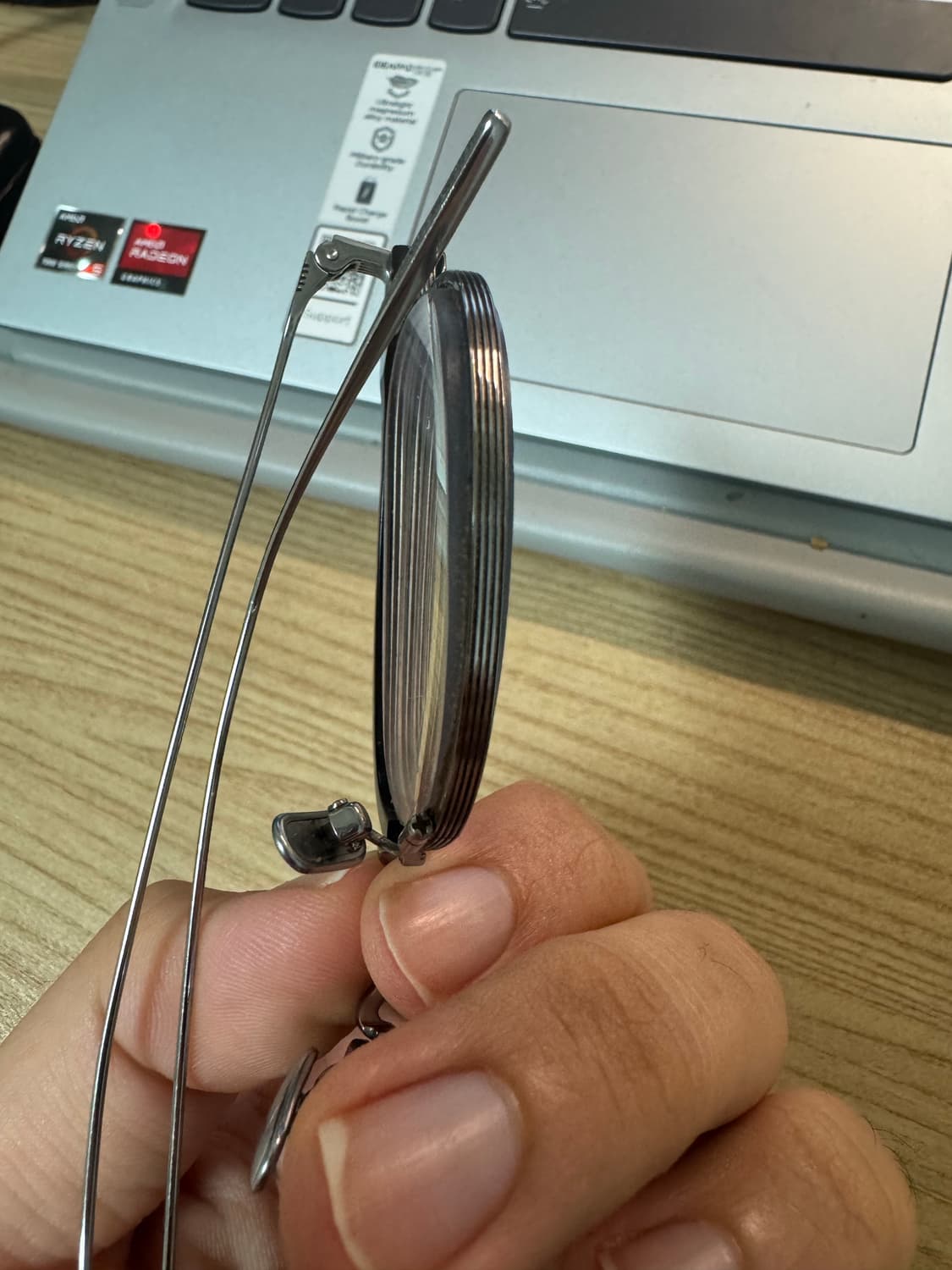 젠틀몬스터 알리오X 상품이미지3