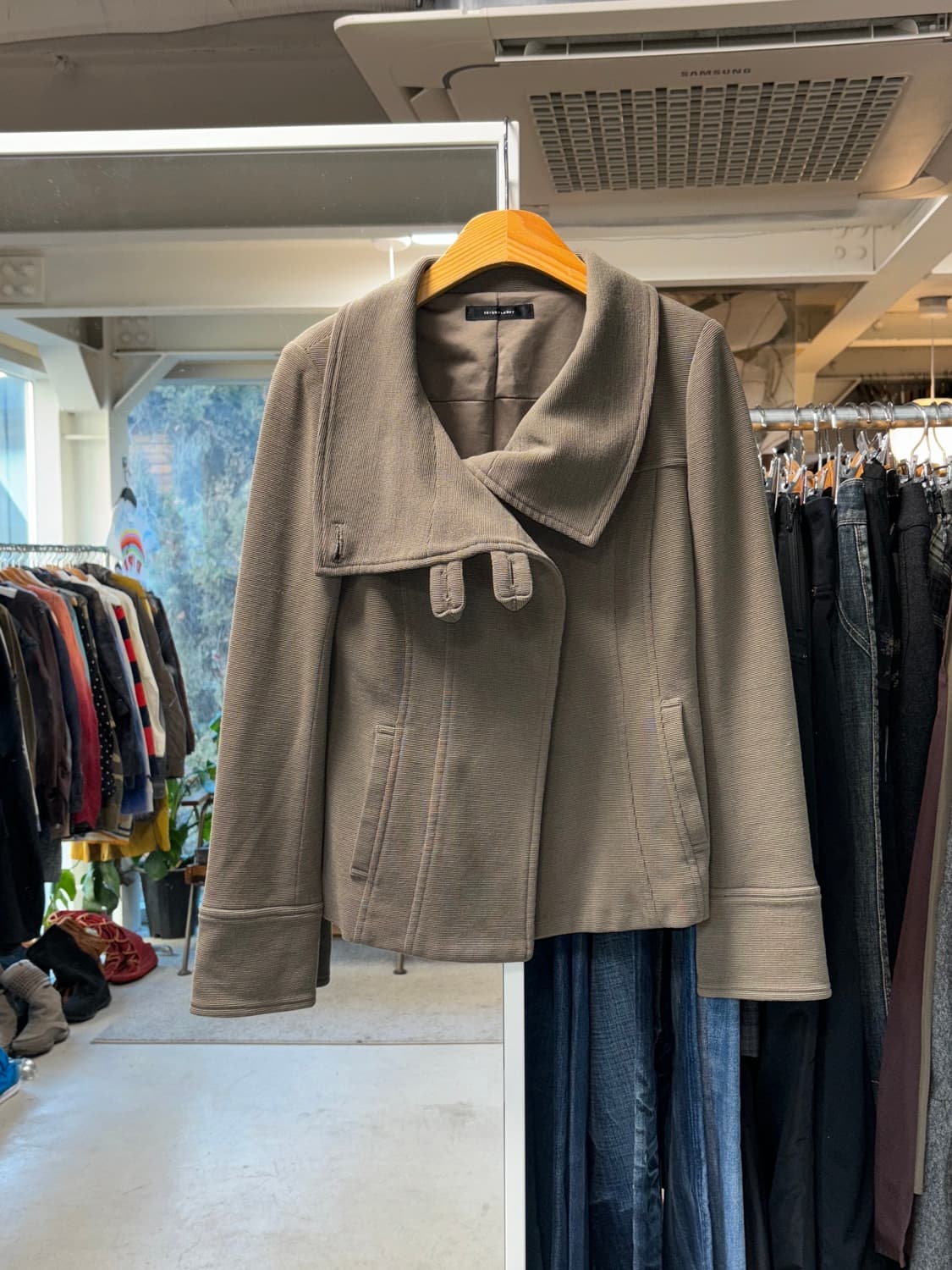 Interplanet 비대칭 하이넥 자켓 상품이미지3