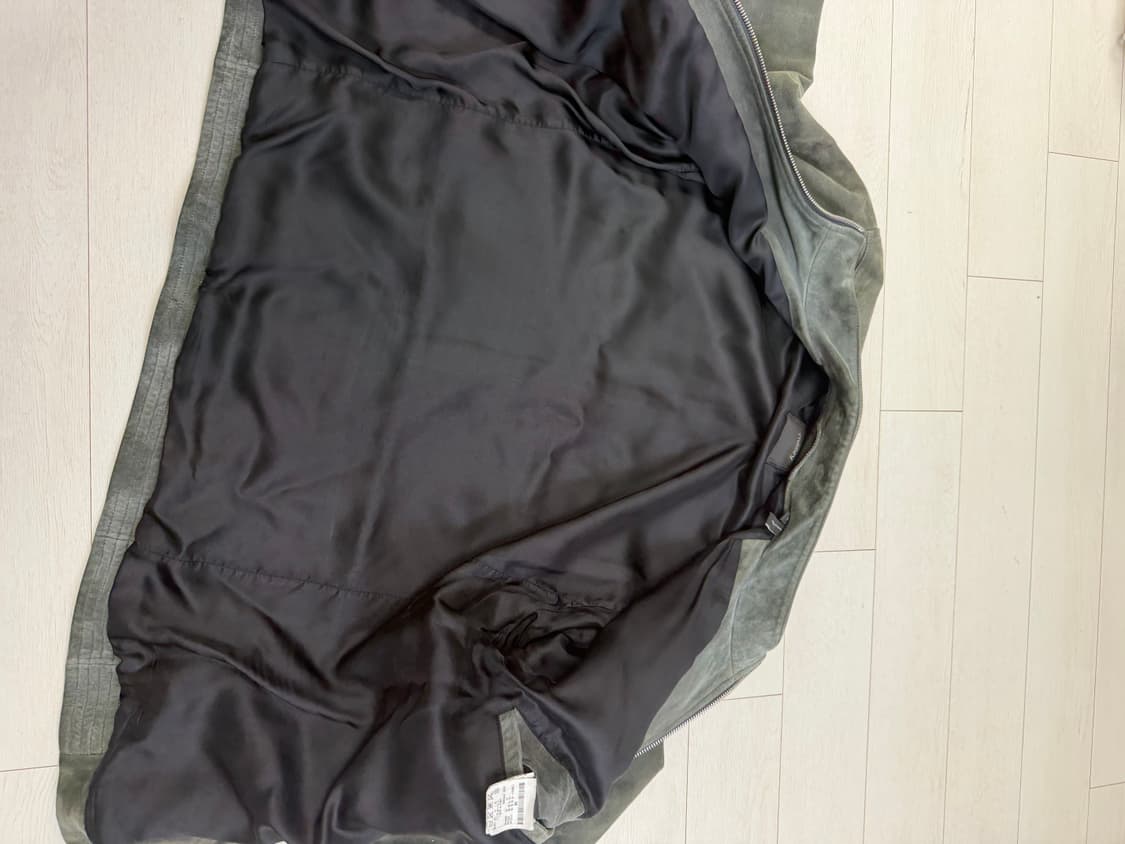 백화점판) 띠어리 염소가죽 자켓 M 사이즈  염소 가죽으로 고급스럽습니다 상품이미지5