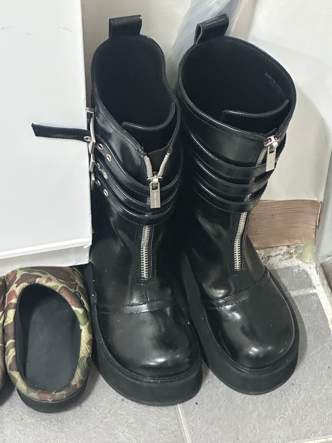 찰스앤키스 한소희 롱부츠 상품이미지1